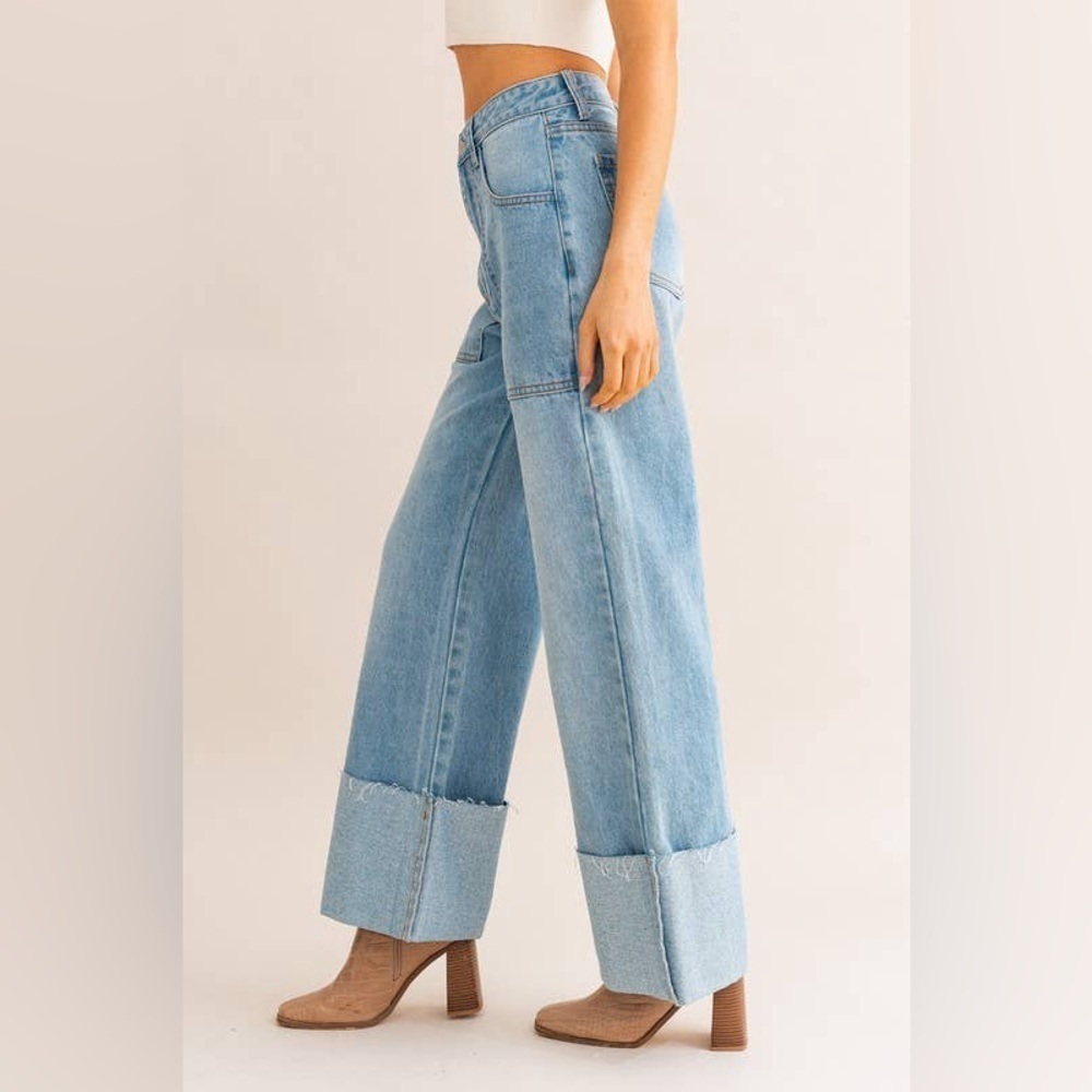 Le Lis High Waisted Wide Leg Cuffed Jeans - Picture 2 of 5